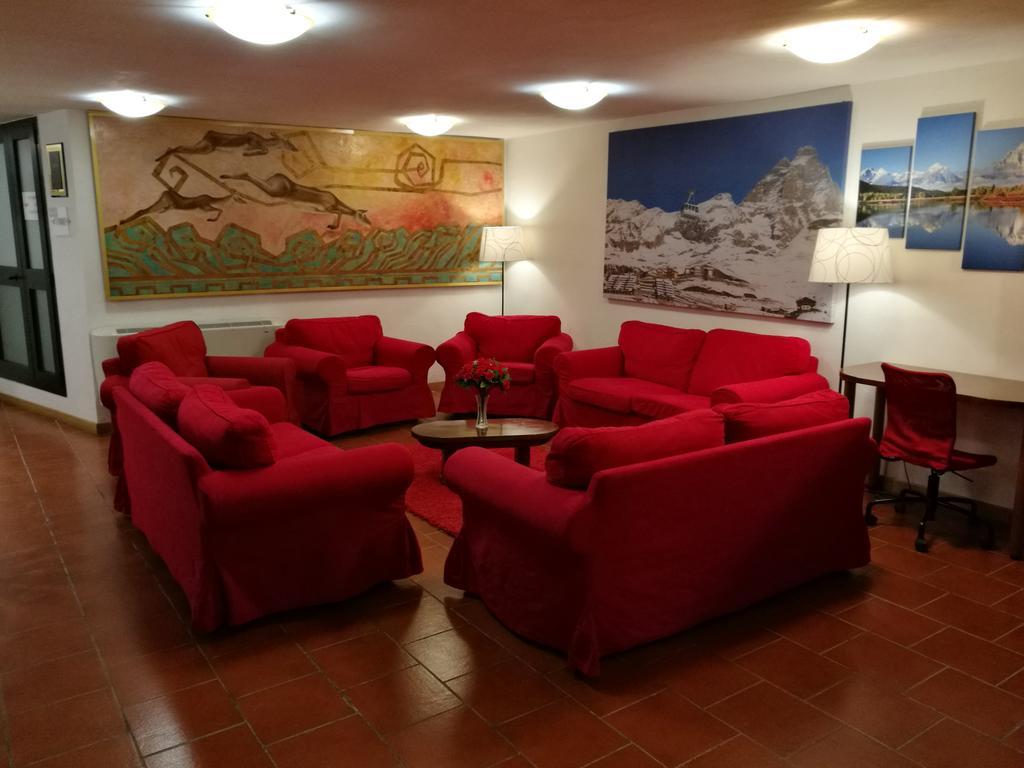 ブレウイル・チェルヴィナイア Cervinia Dueアパートホテル エクステリア 写真